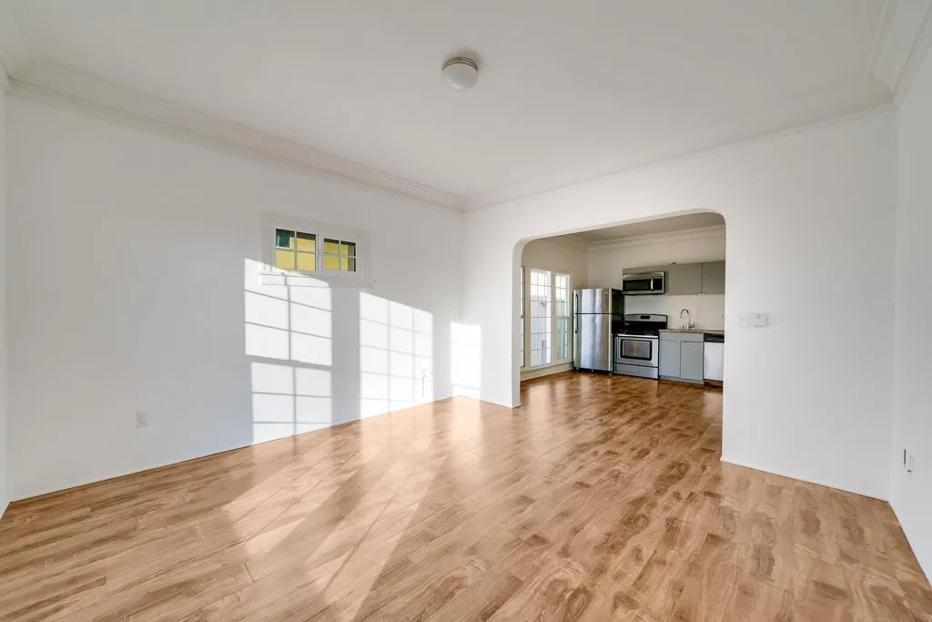 132 South Mountain View Avenue - 132 1/2