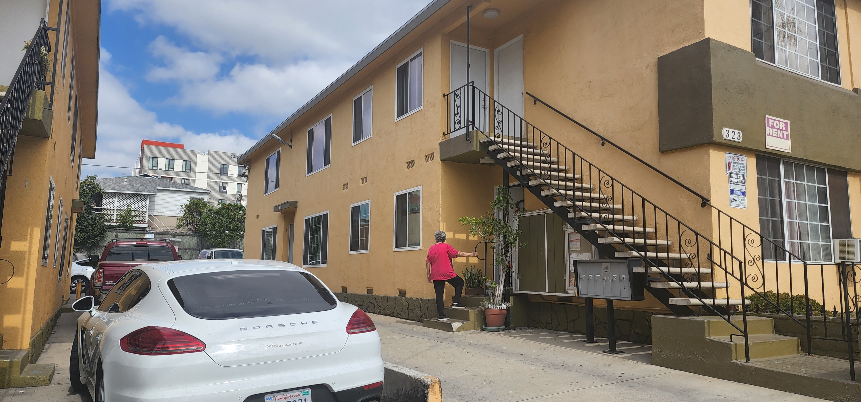 Property main image
